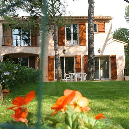 Location Villa et Studios Roquebrune-sur Argens Extérieur photo