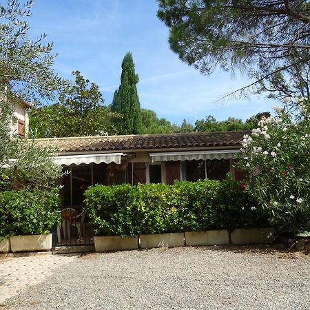 Location Villa et Studios Roquebrune-sur Argens Extérieur photo