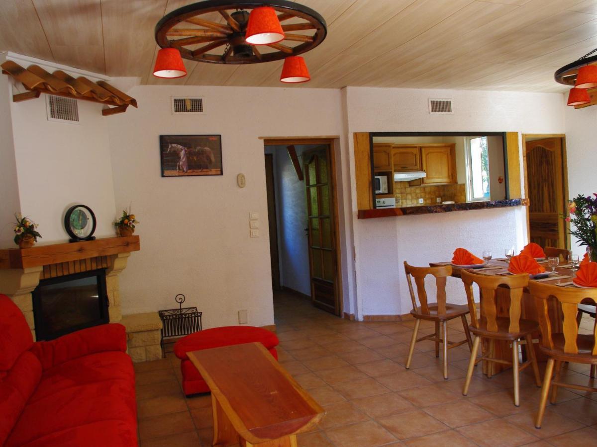 Location Villa et Studios Roquebrune-sur Argens Extérieur photo