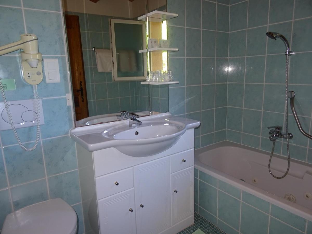 Location Villa et Studios Roquebrune-sur Argens Extérieur photo